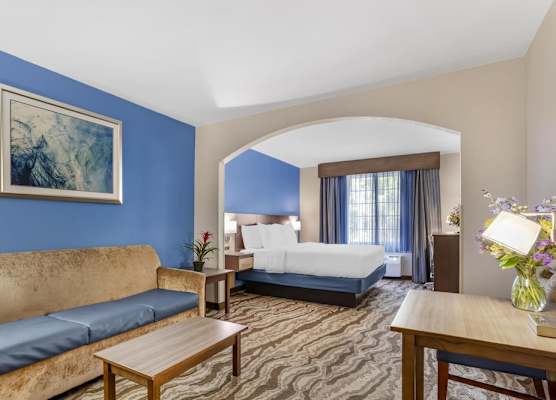 Best Western Plus River Escape Sylva / Dillsboro 1