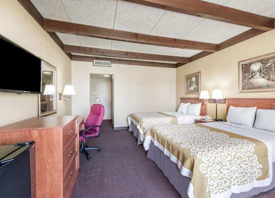 Days Inn by Wyndham Niles 1