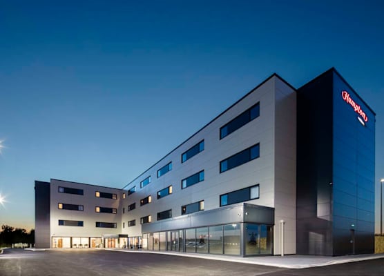 Hampton By Hilton Humberside Airport 1