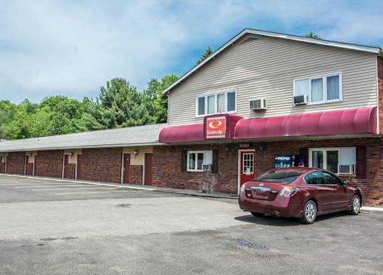 Econo Lodge Hornell 1