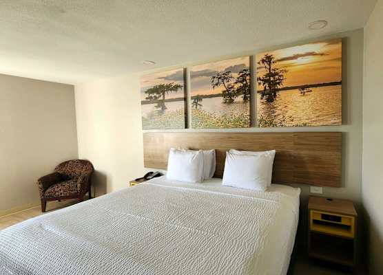 Days Inn by Wyndham Lafayette Scott 1