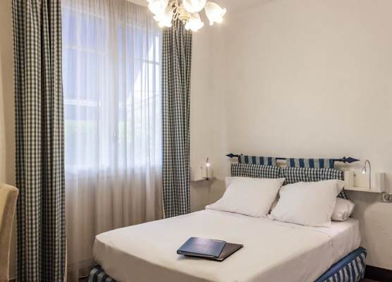 Hotel Cayrons Vence & St Paul de Vence 1