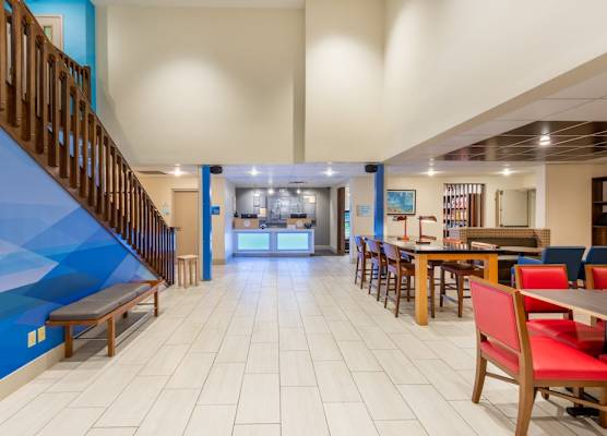 Holiday Inn Express VERMILION by IHG 1