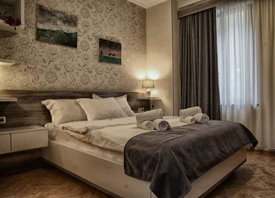 Hotel Four Brothers 1