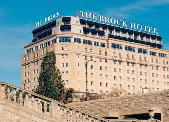 The Brock Niagara Falls Fallsview, Tapestry by Hilton 1