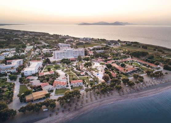 Atlantis Hotel 1