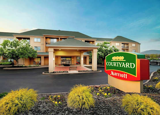 Courtyard by Marriott State College 1