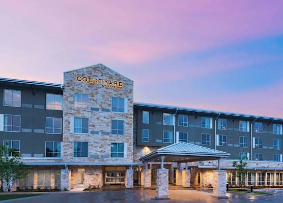 Courtyard by Marriott Austin Dripping Springs 1