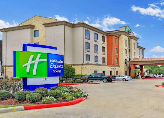 Holiday Inn Express & Suites HOUSTON SOUTH - PEARLAND by IHG 1