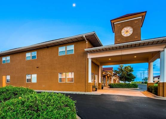 SureStay Hotel by Best Western Ottawa 1