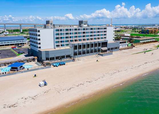 DoubleTree by Hilton Corpus Christi Beachfront 1