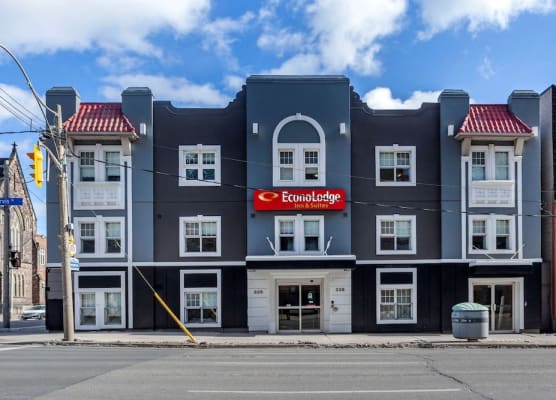EconoLodge Downtown Toronto 1