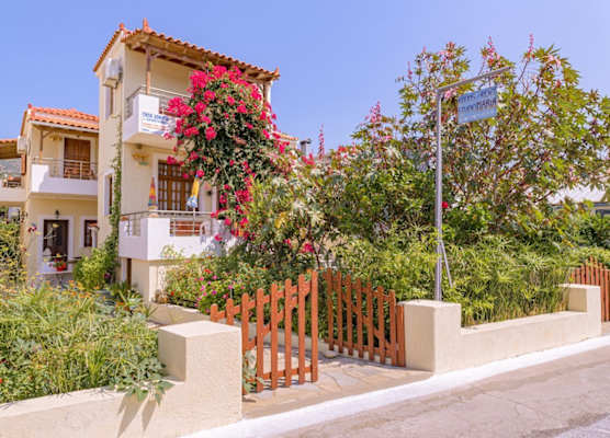Maria Studios and Apartments 1