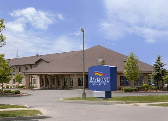 Baymont by Wyndham Whitewater 1