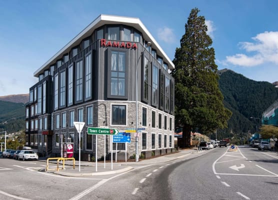 Ramada by Wyndham Queenstown Central 1
