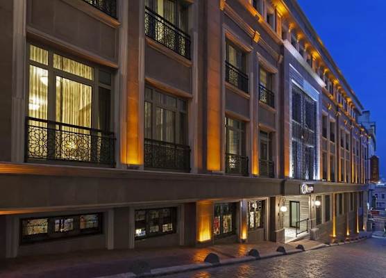 Manesol Boutique Galata 1