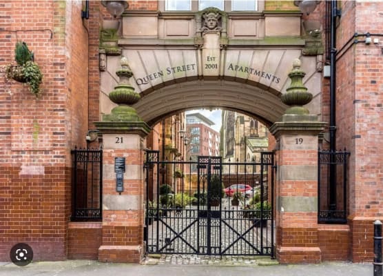 Luxury Stay With Sauna, Gym, and Pool in Leicester 1