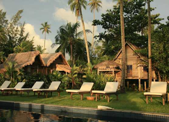 Bon Ton Antique Wooden Villas 1