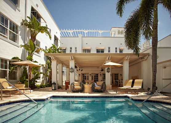 Blue Moon Hotel South Beach 1