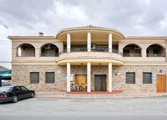 LABELLA - Hostal Rural Restaurante 1