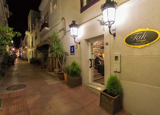 TAK Boutique Marbella Old Town with Parking 1