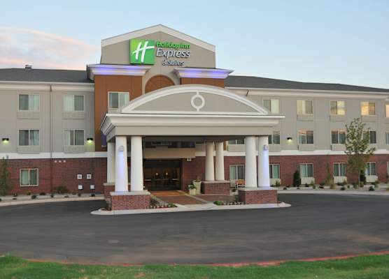 Holiday Inn Express & Suites CLINTON by IHG 1