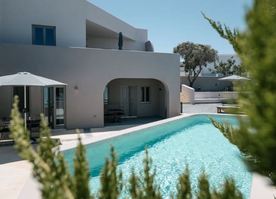 Elements Cozy Suites Pyrgos 1