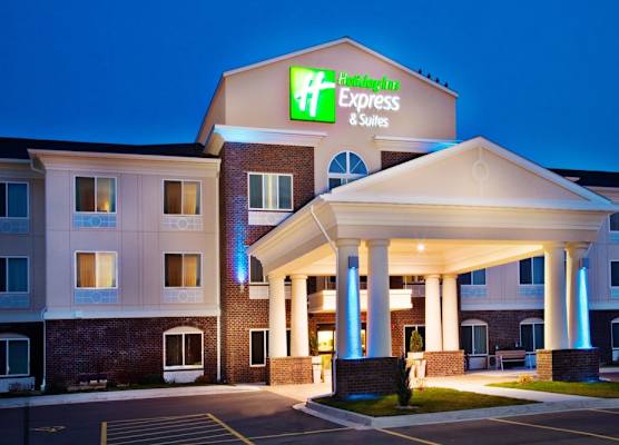 Holiday Inn Express & Suites DUBUQUE-WEST by IHG 1
