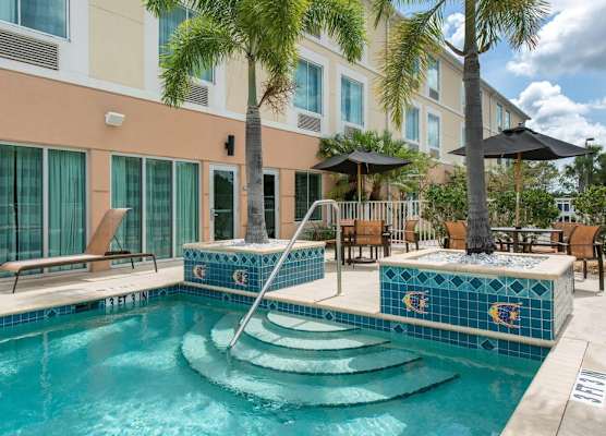Sleep Inn & Suites Port Charlotte-Punta Gorda 1