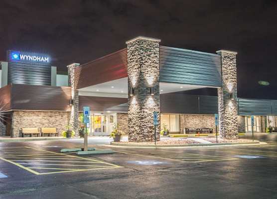 Wyndham Chicago O'Hare 1