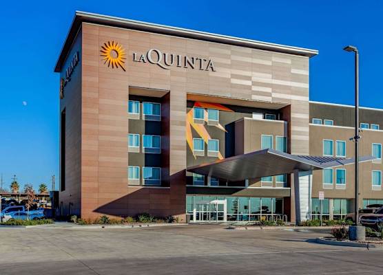 La Quinta by Wyndham San Antonio Alamo City 1