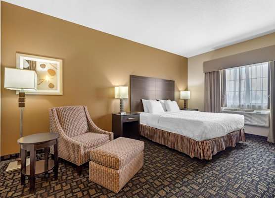 Best Western Plover-Stevens Point Hotel & Conference Center 1