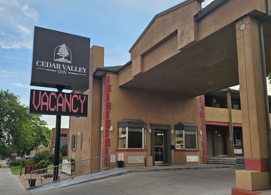 Cedar Valley Inn 1