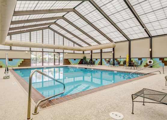 Holiday Inn ST. LOUIS ARPT WEST-EARTH CITY by IHG 1