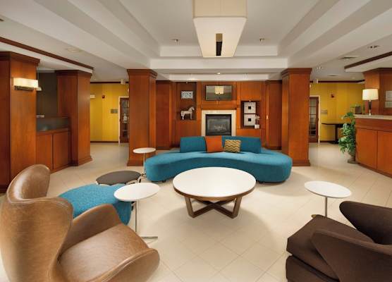 Fairfield Inn & Suites by Marriott Marshall 1
