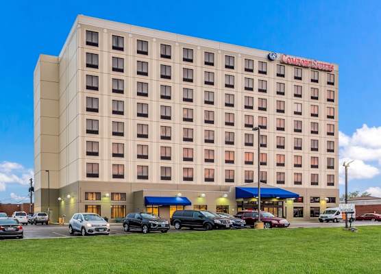 Comfort Suites Chicago O'Hare Airport 1