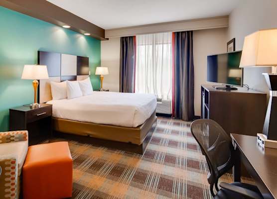 Best Western Plus Atrium Inn & Suites 1