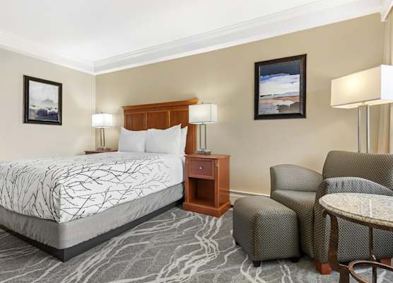 Best Western Plus Silver Saddle Inn 1