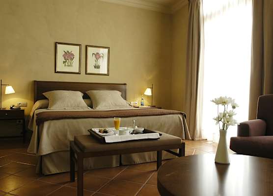 Hotel Bremon by Grup Duquessa 1