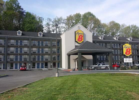 Super 8 by Wyndham Pigeon Forge-Emert St 1