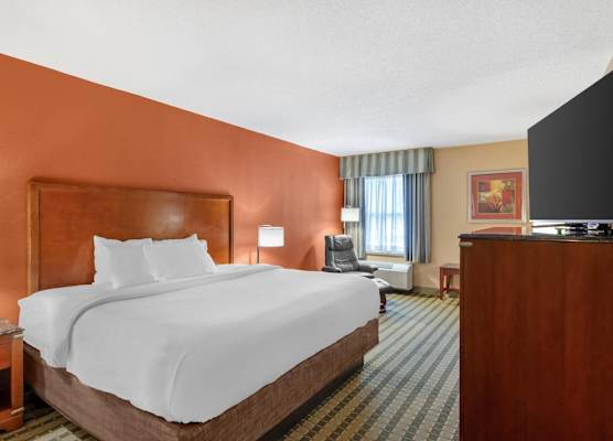 BEST WESTERN PLUS Inn at Valley View 1