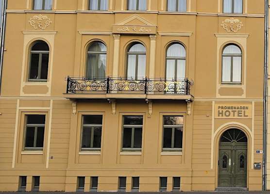 Promenaden Hotel 1