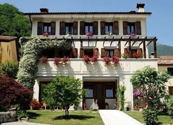 B&B Ernestina 1