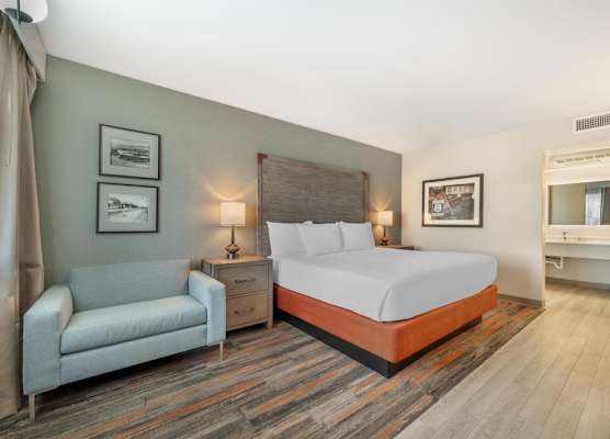 Best Western Plus King's Inn and Suites 1