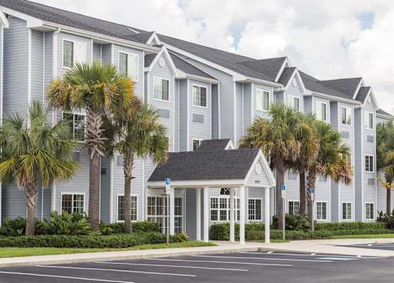 Microtel Inn & Suites by Wyndham Spring Hill/Weeki Wachee 1