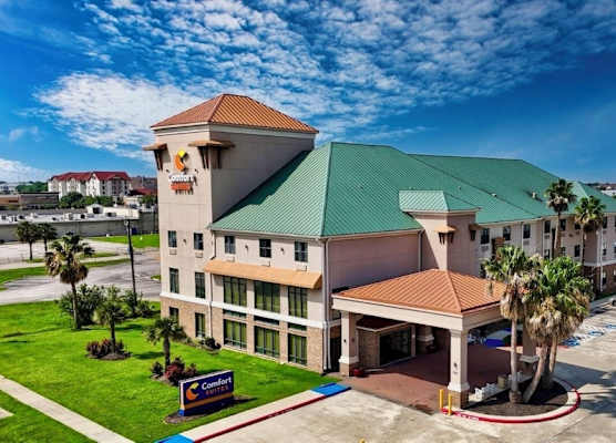 Comfort Suites near NASA - Clear Lake 1
