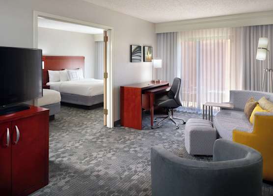 Courtyard by Marriott Macon 1