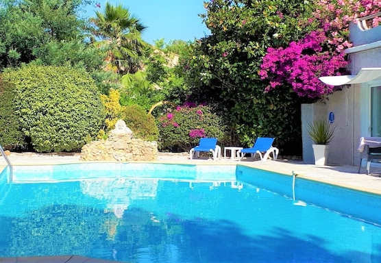 Les Jardins de Bormes, hôtel de charme et détente, espace bien-être avec sauna & jacuzzi 1
