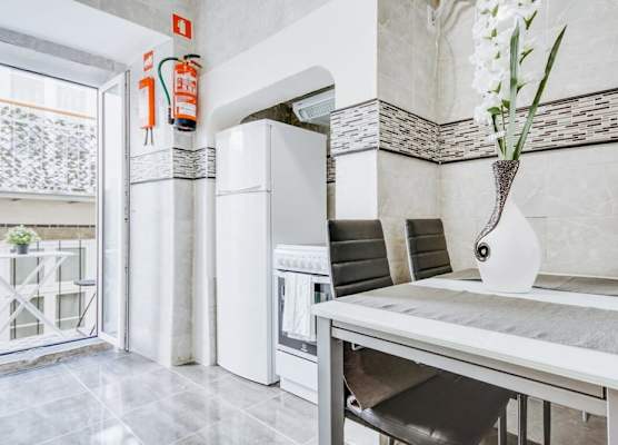 3 Bedroom Apartment in Baixa with River View 1