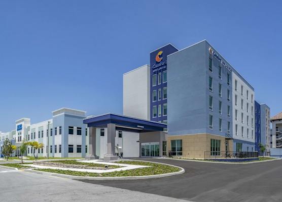 Comfort Inn & Suites New Port Richey Downtown District 1